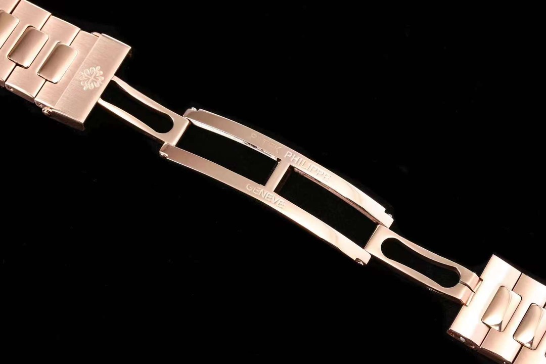 Patek Philippe Nautilus 40.5mm Blue Dial Rose Gold Bezel 5990/1R-001