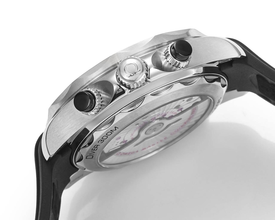 Omega Seamaster 300M 44mm Black Dial Back Steel Bezel Blue Rubber Strap 210.32.44.51.01.001