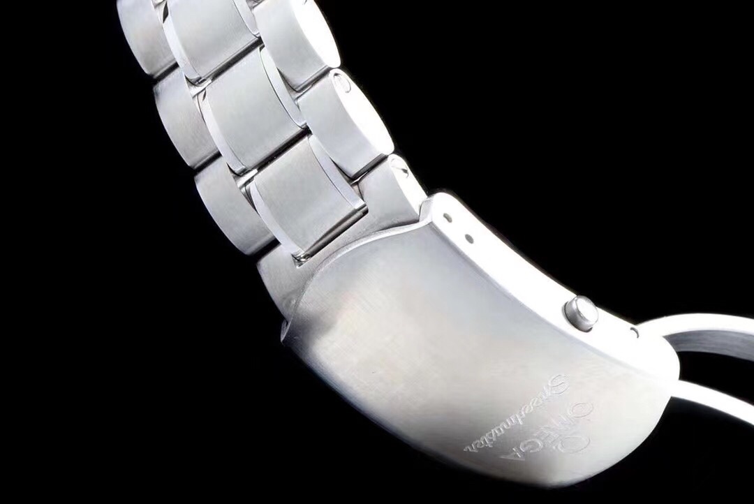 Omega Speedmaster 44.25mm Black Dial Black Bezel Steel Strap 329.30.44.51.01.004