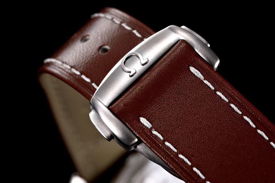 Omega Speedmaster 44.25mm Rhodium Plating Dial Black Bezel Brown Leather Strap 329.33.44.51.01.001