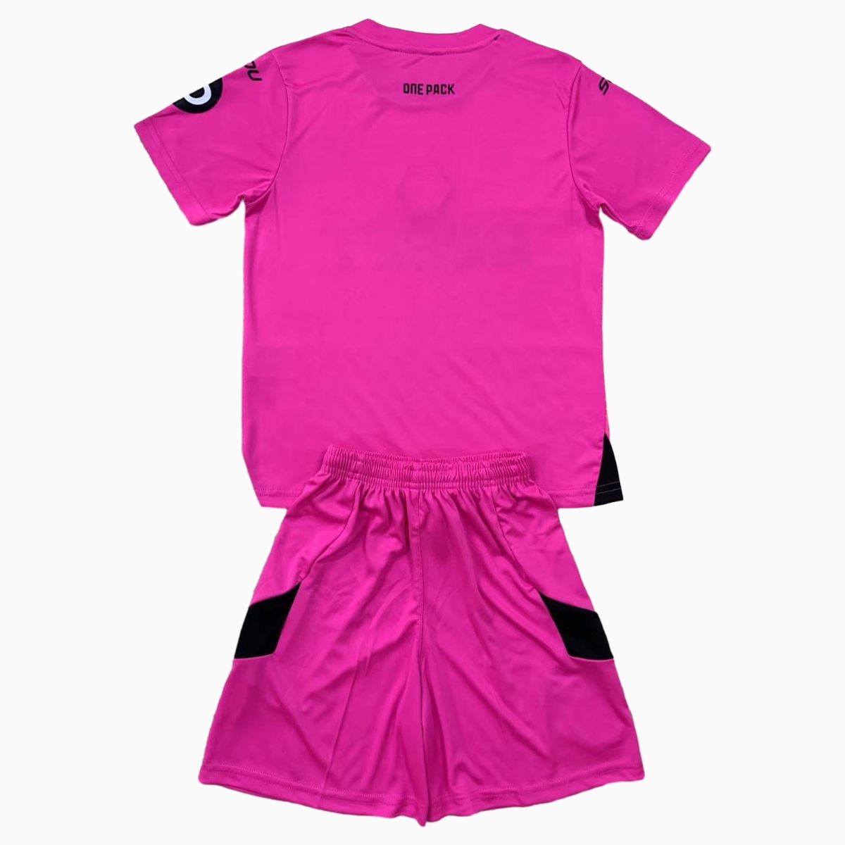 ManixJersey.com | Wolverhampton Wanderers Wolves 24-25 Goalkeeper Pink Kids Kit -Customize Name, Number and Patch | Worldwide Shipping