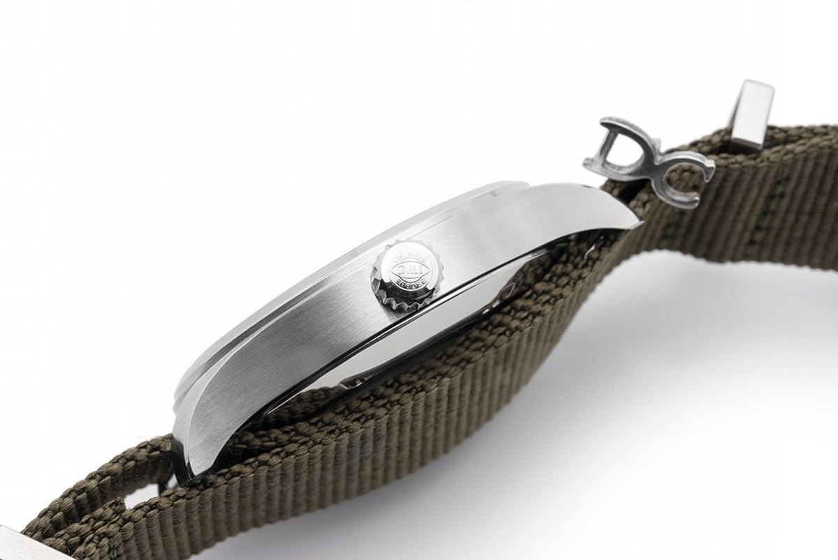 IWC Pilot’s Watch Mark XVIII Edition (Tribute to Mark XI) IW327007 Black Dial in Steel-fasswatch