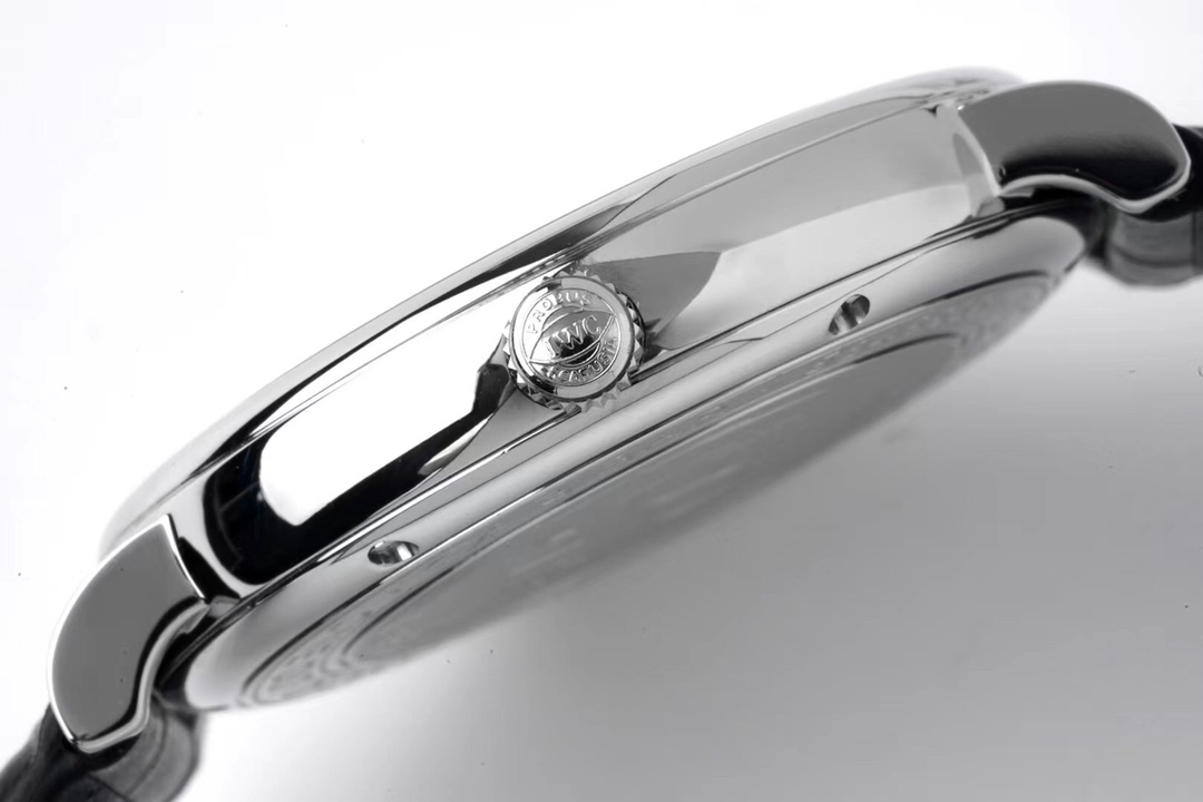 IWC Portofino Automatic IW356518 Blue Dial with White Markers in Steel-fasswatch