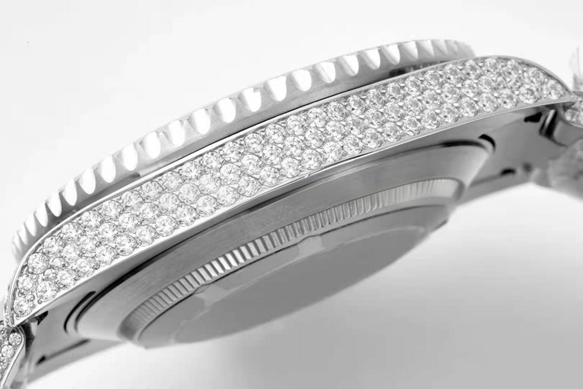 Rolex Submariner 116610LV Hulk with Diamond Bezel-fasswatch