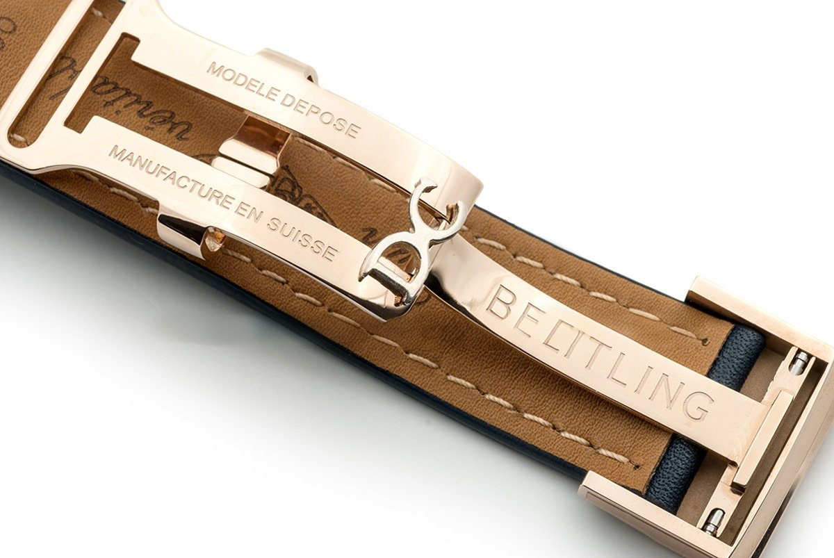 Breitling Navitimer 01 Chronograph Blue Dial in Rose Gold-fasswatch