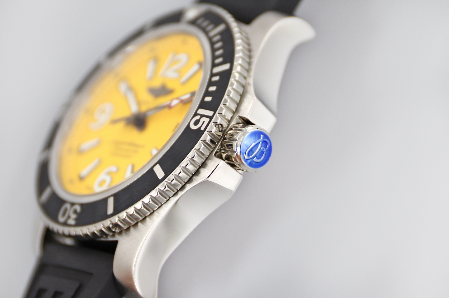Breitling Superocean Automatic 44mm in Yellow Dial on Black Bezel on Rubber Strap-fasswatch