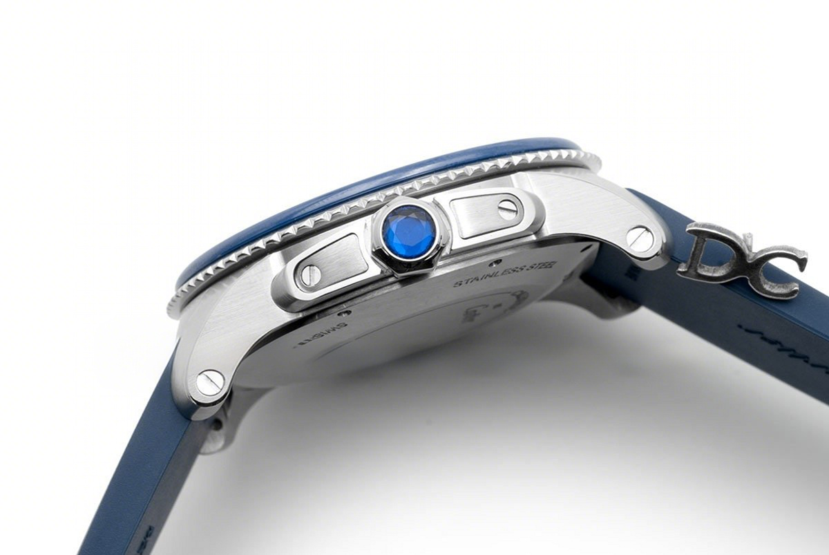 Calibre de Cartier Diver White Dial in Steel on Blue Bezel-fasswatch
