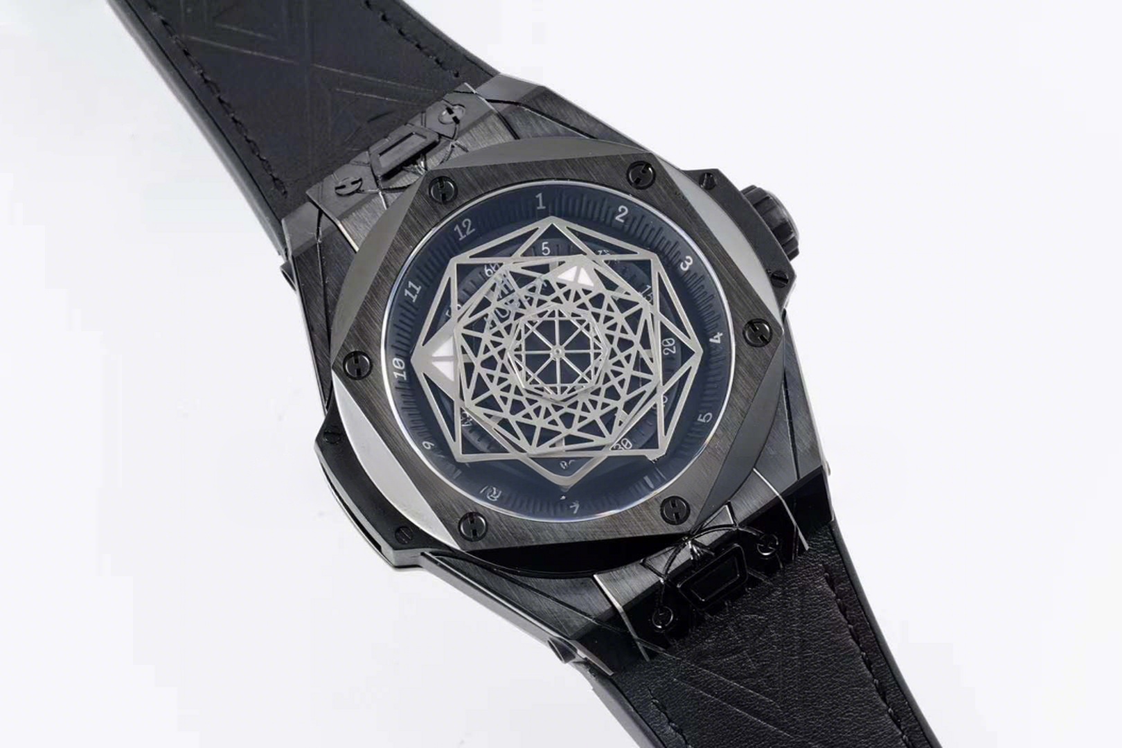 Hublot Big Bang Unico Sang Bleu in PVD-fasswatch