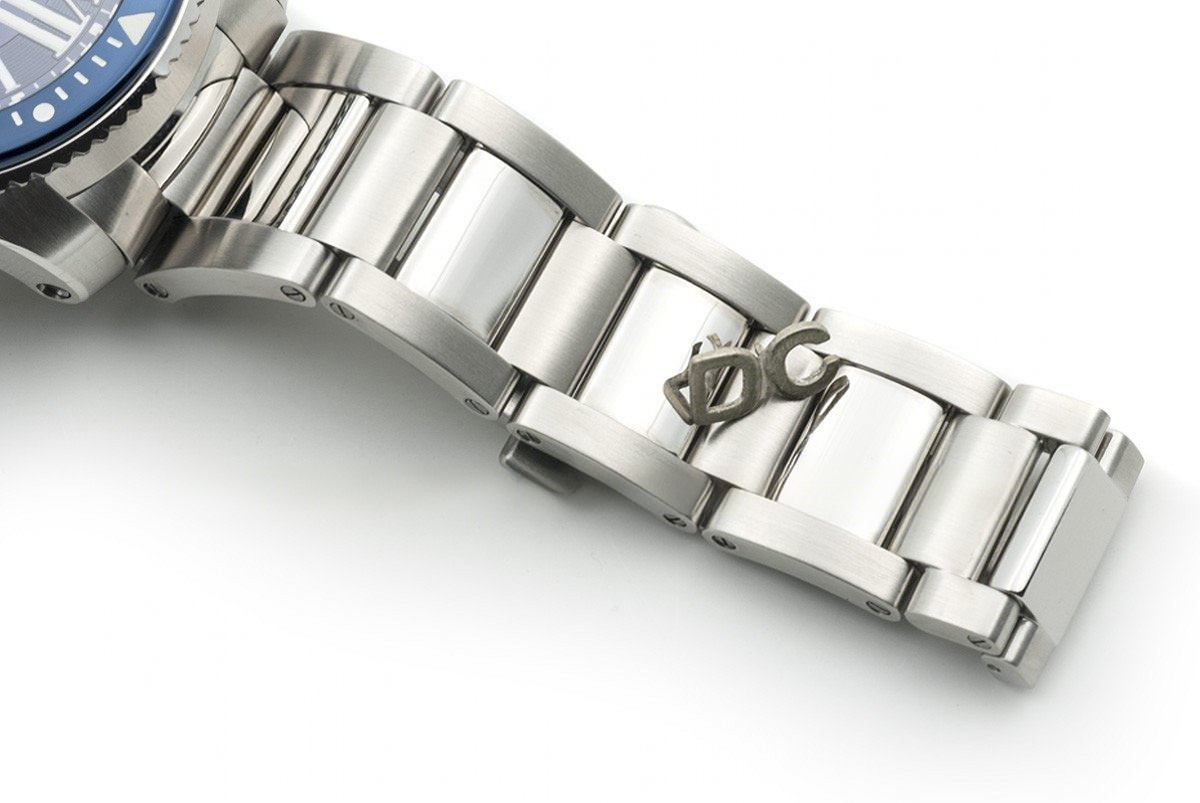 Calibre de Cartier Diver Blue Dial in Steel Bracelet-fasswatch