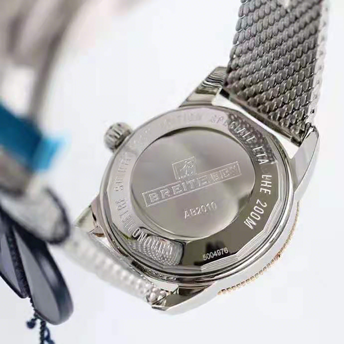 Breitling Superocean Heritage II B20 Automatic 42mm in Blue Dial on Blue and Rose Gold Bezel-fasswatch