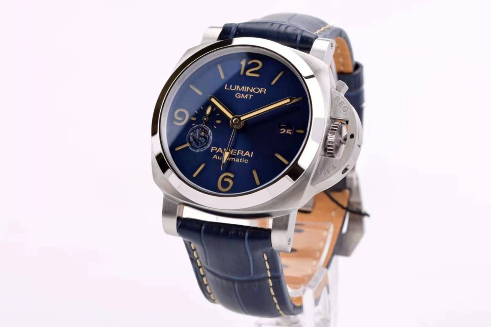 Panerai PAM1033 Luminor GMT 44mm-fasswatch