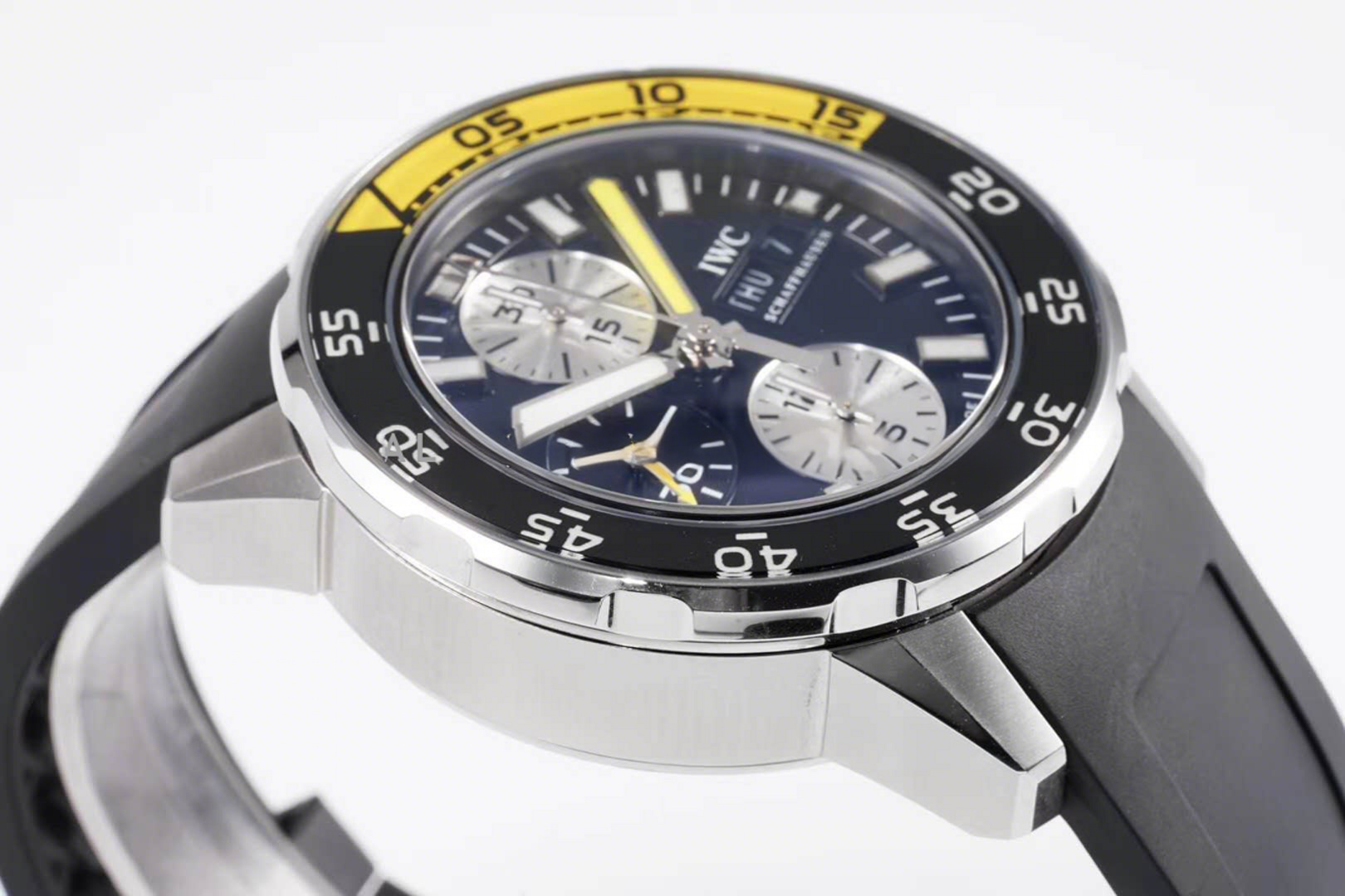 IWC Aquatimer Chronograph IW376702 Black Dial-fasswatch