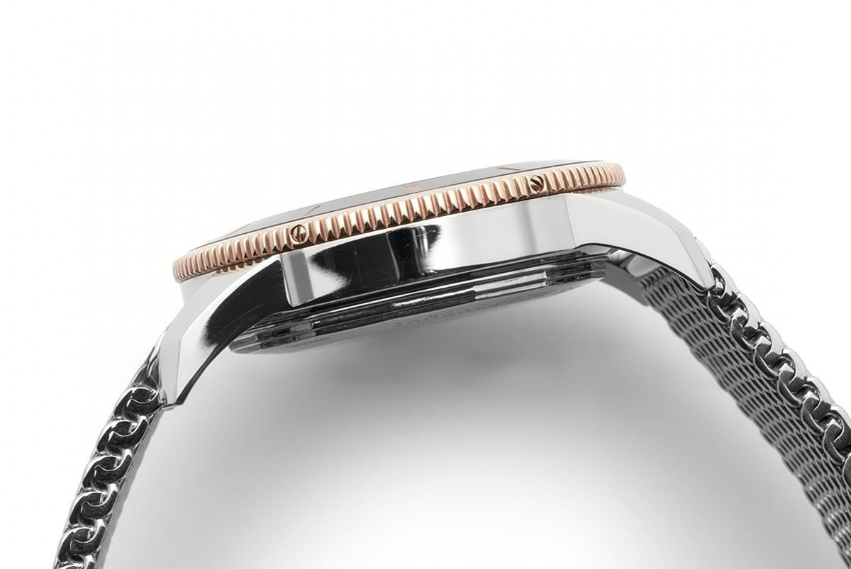 Breitling Superocean Heritage II B20 Automatic 44mm in Black Dial on Black and Rose Gold Bezel-fasswatch