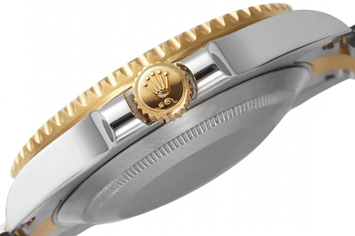 Rolex Submariner 116613LV ‘Watchvice Edition’ Hulk in Yellow Gold and Steel-fasswatch