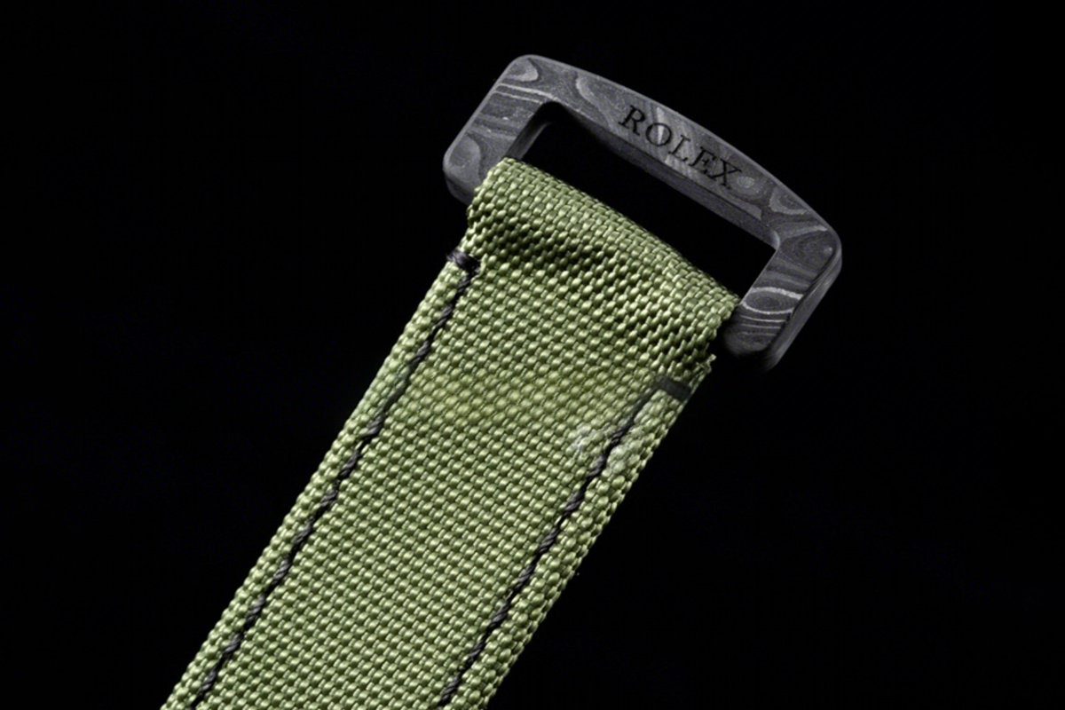 Rolex DIW GMT Hunter Carbon-fasswatch