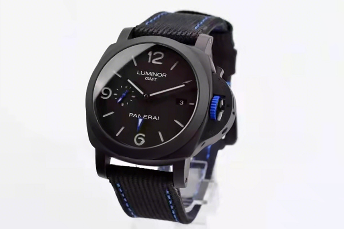 Panerai PAM1176 Luminor GMT Bucherer Blue 44mm-fasswatch