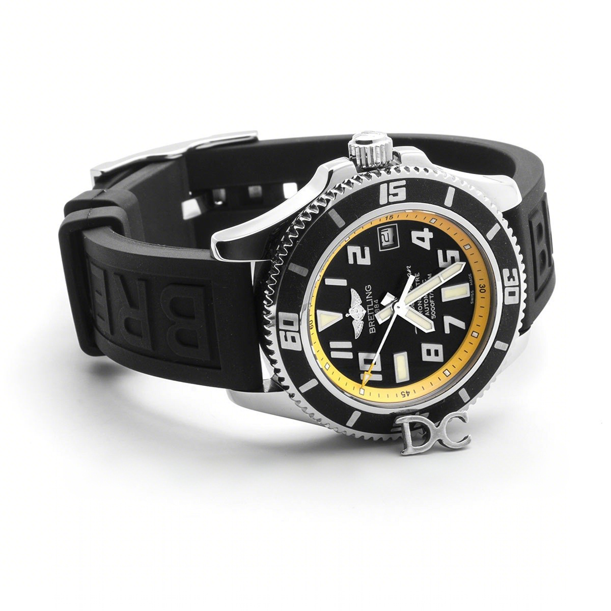 Breitling Superocean II 42 Black/Yellow Dial in Steel-fasswatch