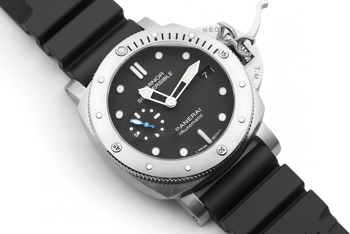 Panerai PAM682 Luminor Submersible 1950 3 Days Automatic Acciaio-fasswatch