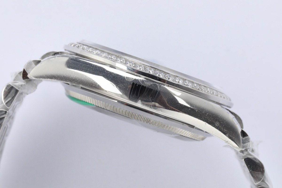 Rolex Day-Date 36 128349RBR MOP Dial with Diamond Bezel in White Gold-fasswatch