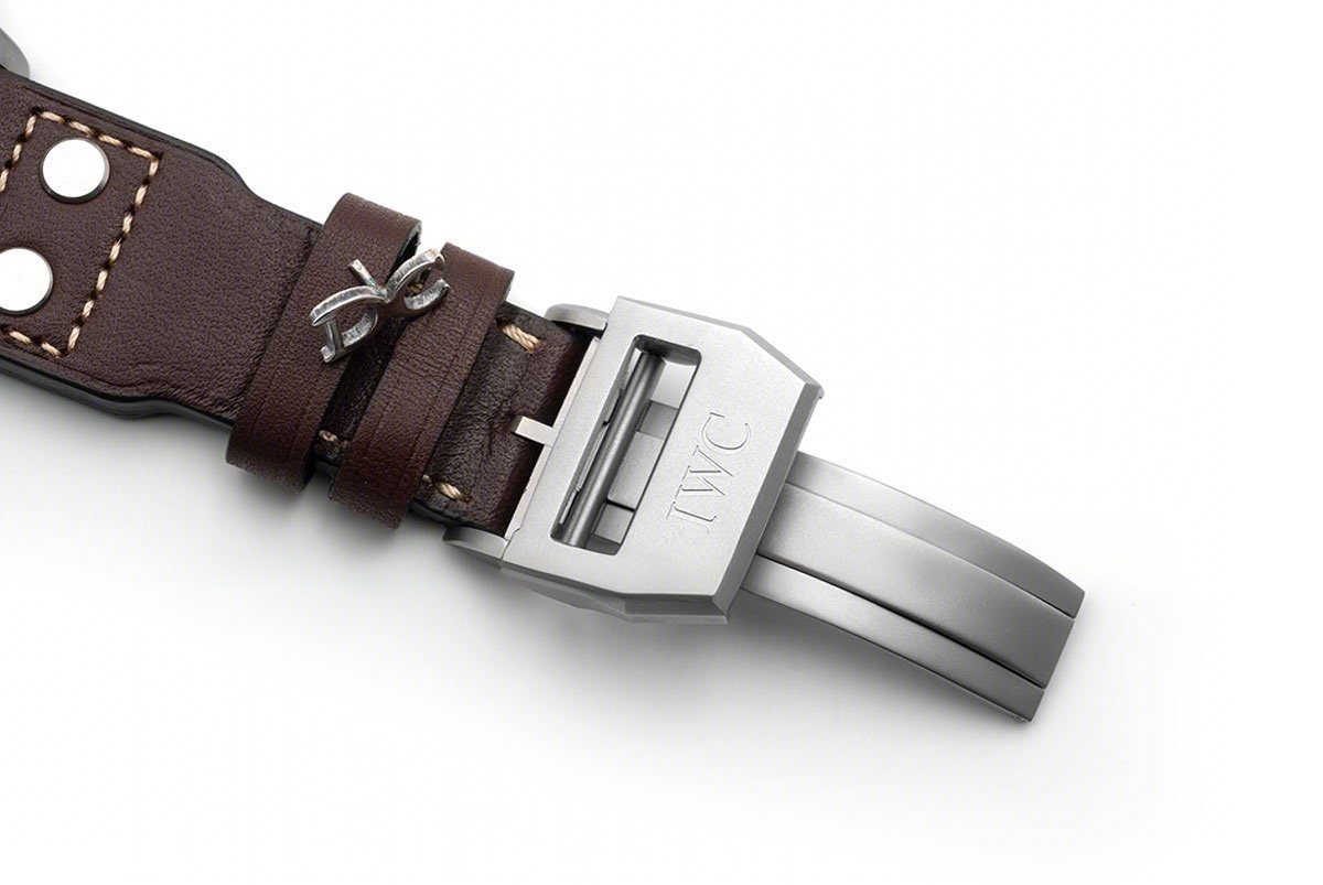 IWC Big Pilot’s Watch Heritage IW501004 Black Dial in Titanium-fasswatch