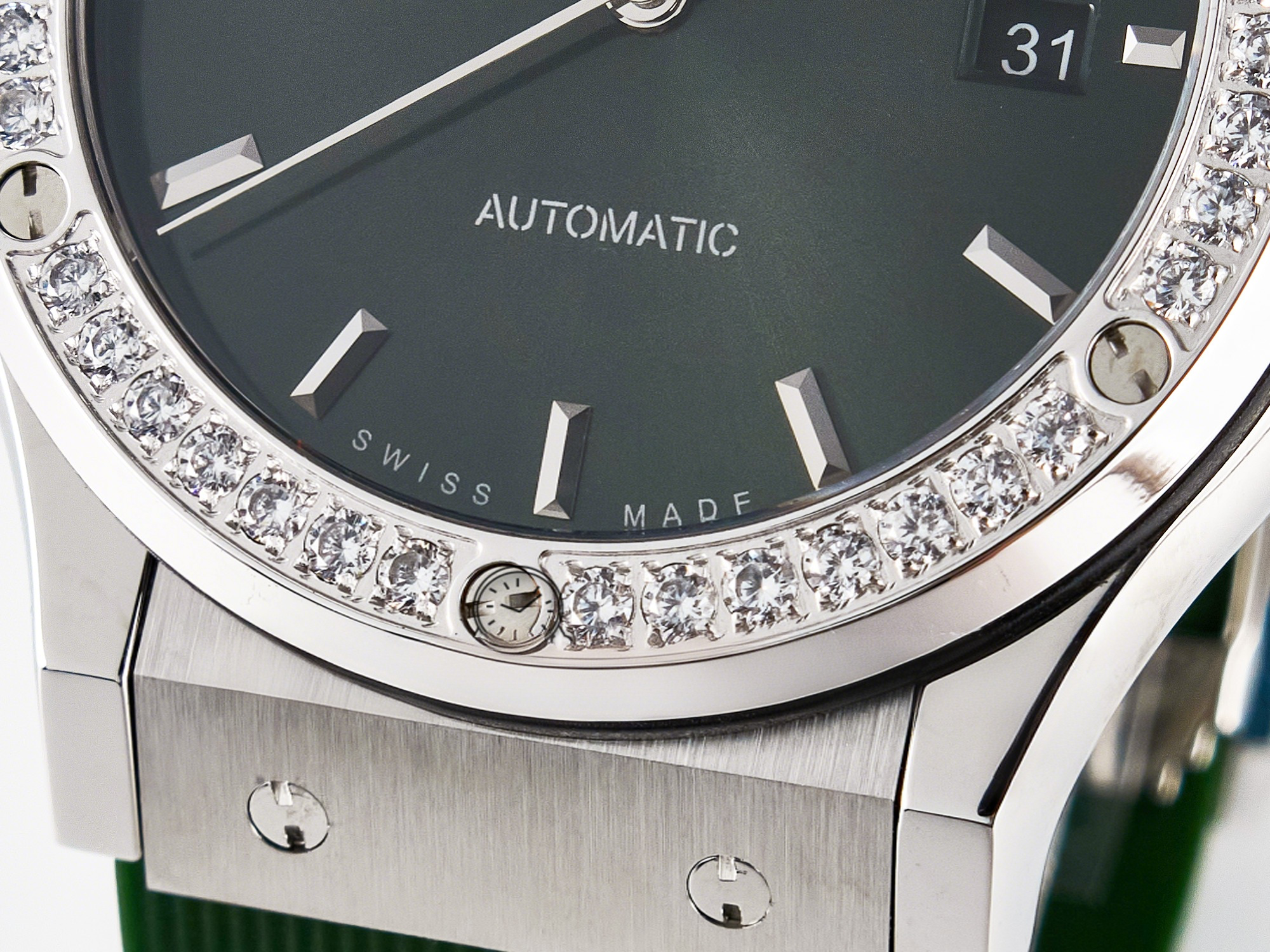 Hublot Classic Fusion Bang 42mm HBF 1:1 Best Edition Green Dial Diamonds Bezel on Green Rubber Strap A2892-fasswatch