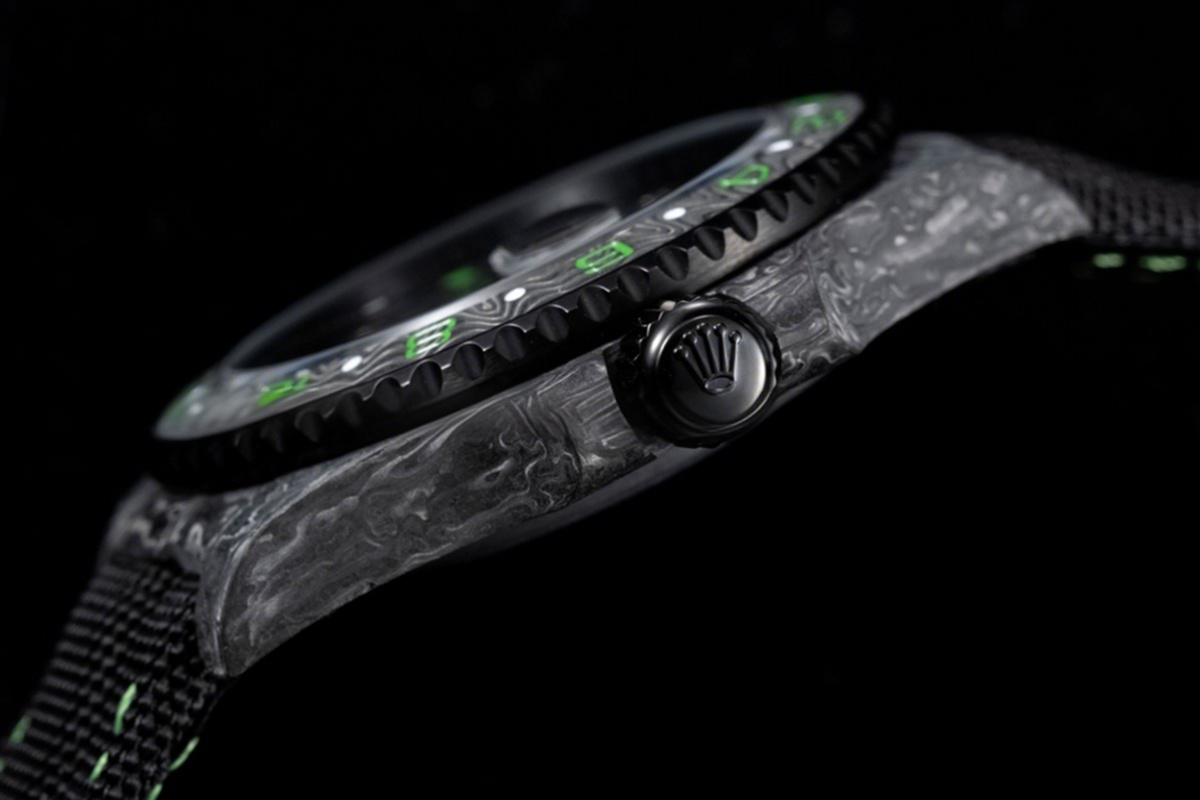 Rolex DIW GMT Stinger Carbon-fasswatch