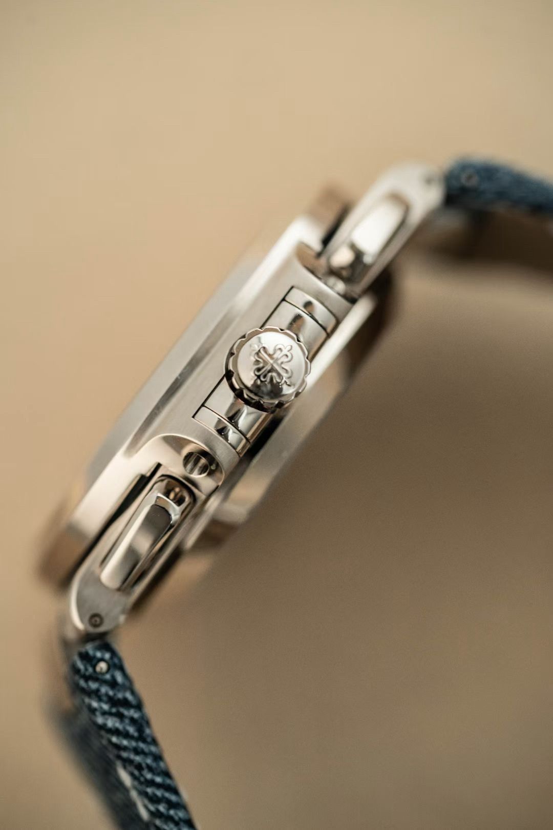 Patek Philippe Nautilus 5980/60G-001-fasswatch