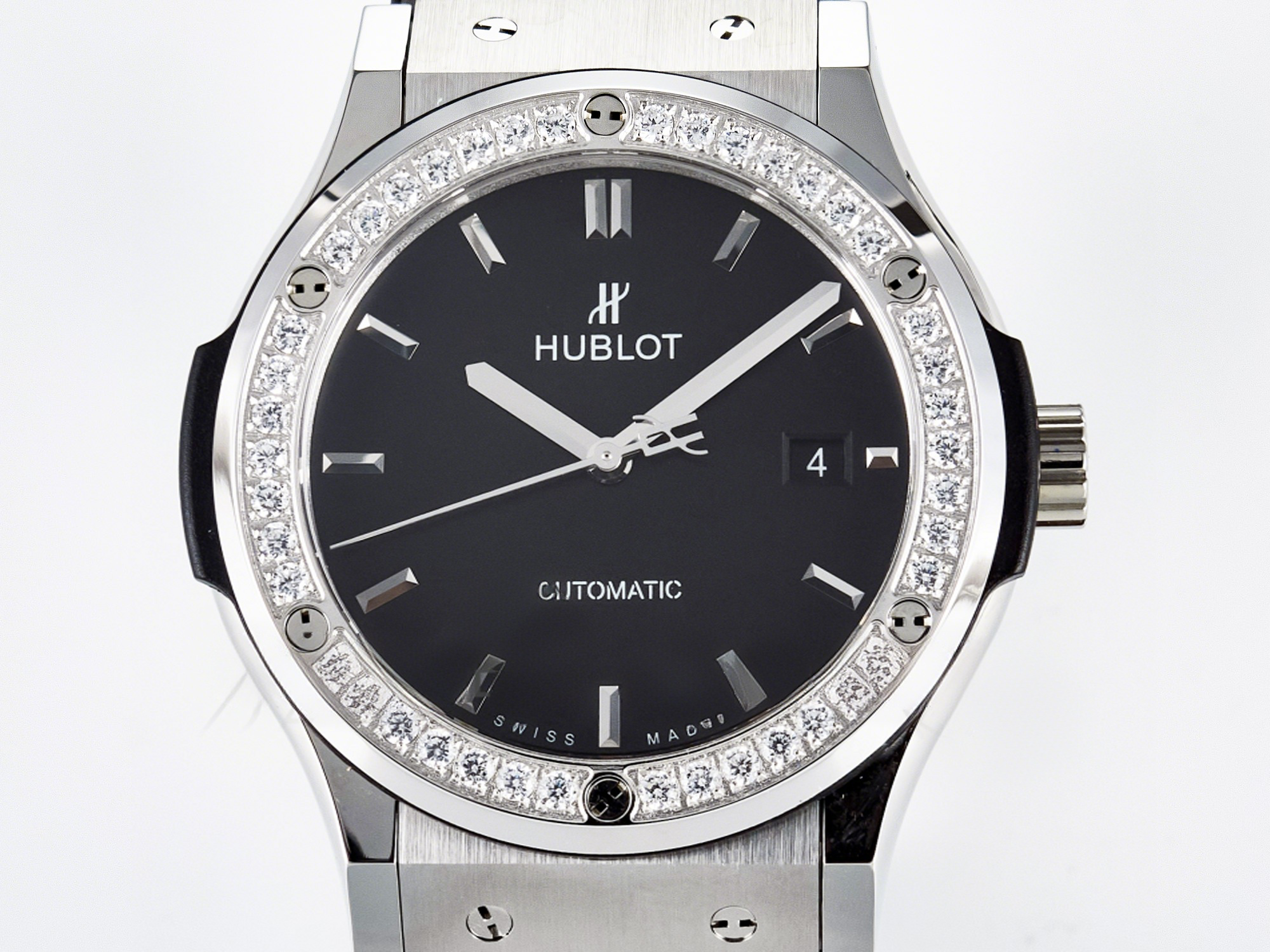 Hublot Classic Fusion Bang 42mm HBF 1:1 Best Edition Black Dial Diamonds Bezel on Black Leather Strap A2892-fasswatch