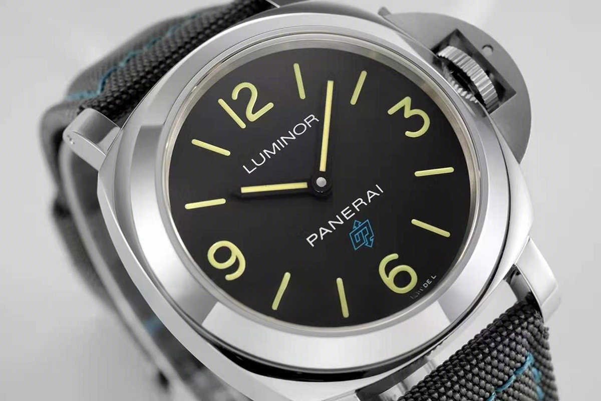 Panerai PAM774 Luminor Base 3 Days 44mm-fasswatch