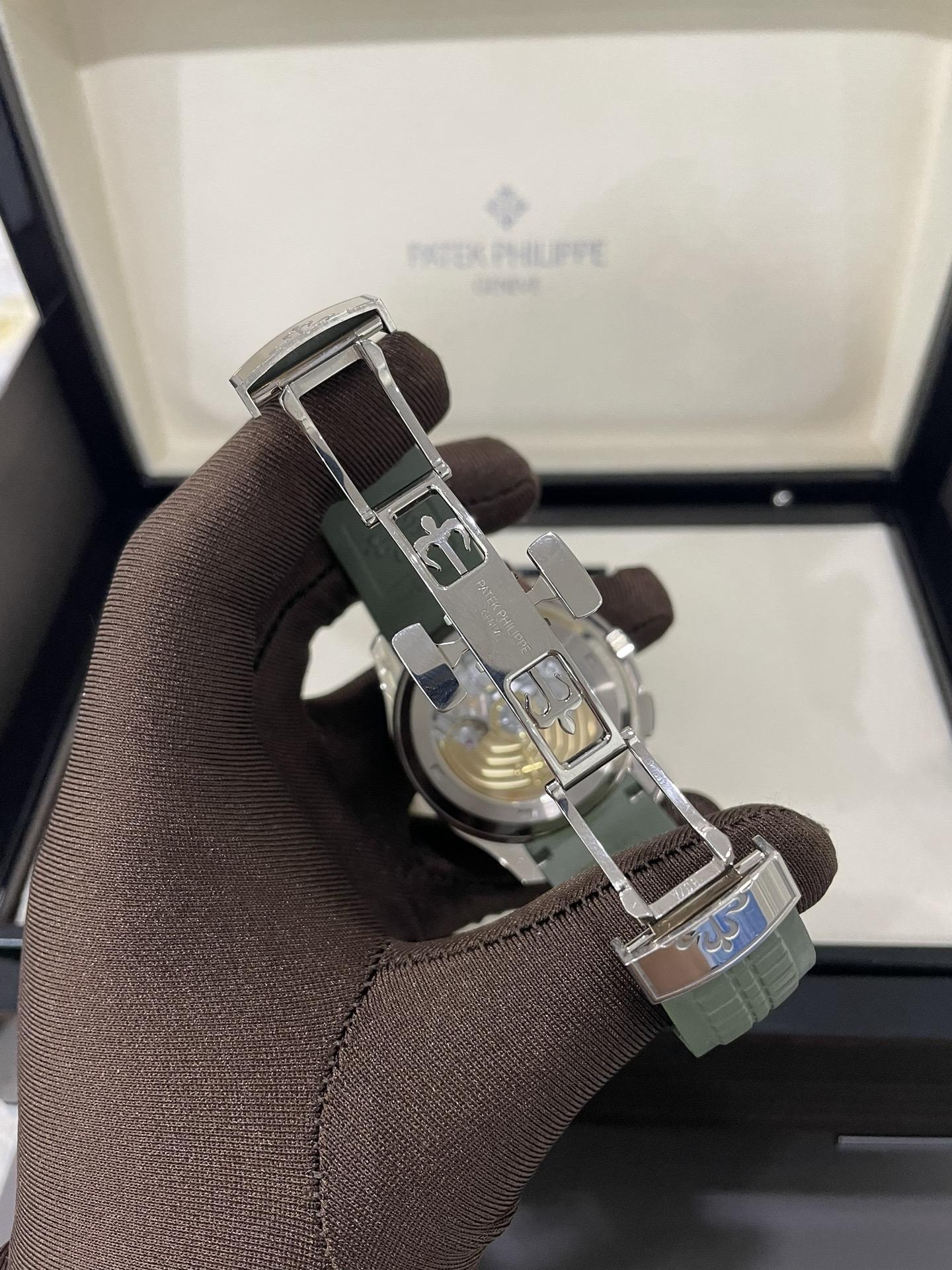 Patek Philippe Aquanaut 5968G Avocado 42mm-fasswatch