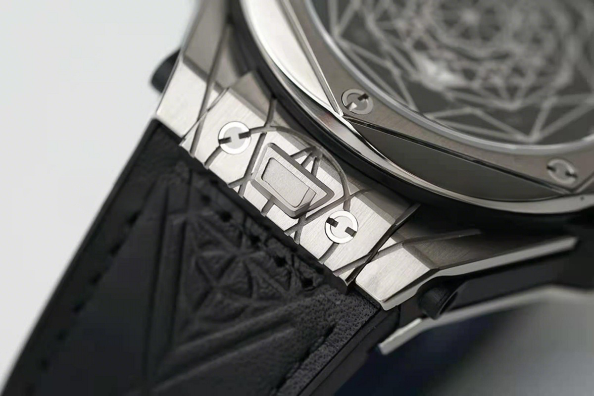 Hublot Big Bang Unico Sang Bleu in Titanium on Black Leather Strap-fasswatch