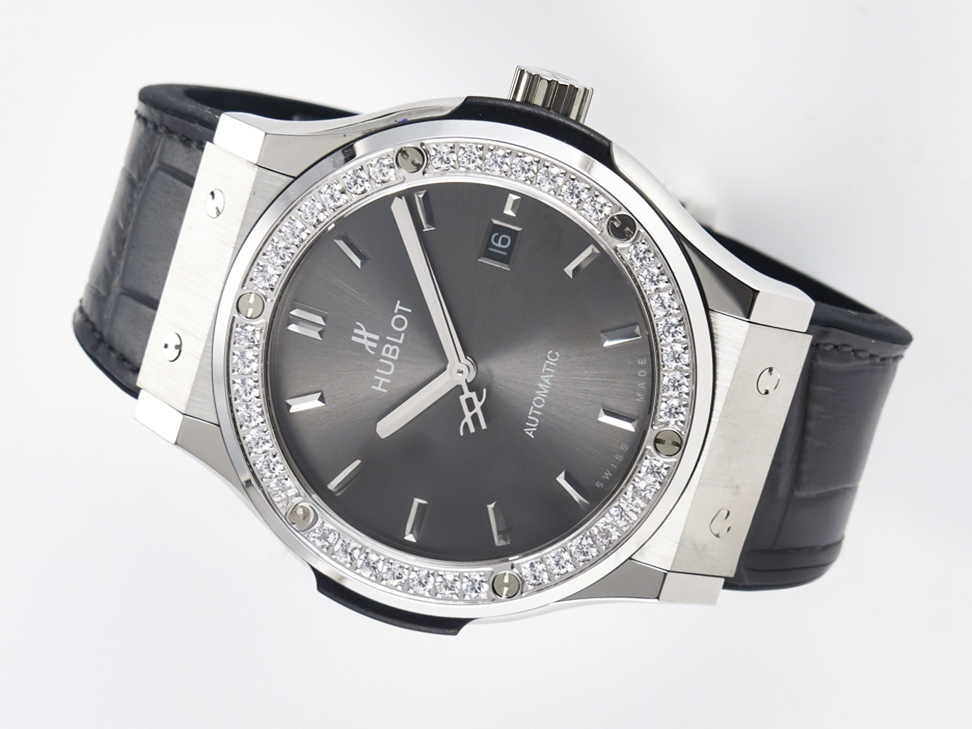 Hublot Classic Fusion Bang 42mm HBF 1:1 Best Edition Gray Dial Diamonds Bezel on Gray Leather Strap A2892-fasswatch