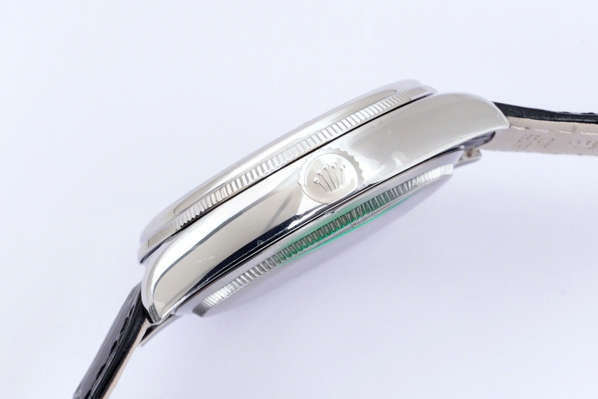 Rolex Cellini Date 50519 Blue Dial in White Gold-fasswatch