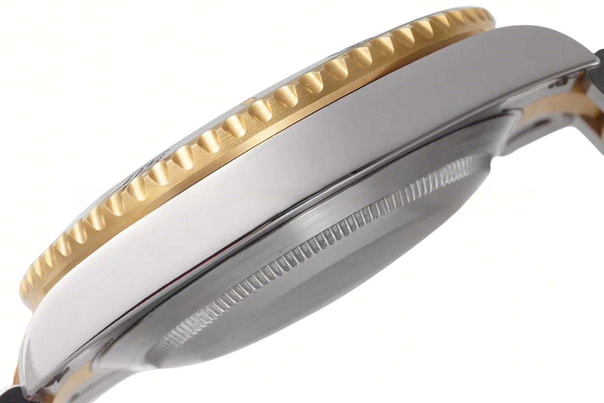 Rolex Submariner 116613LV ‘Watchvice Edition’ Hulk in Yellow Gold and Steel-fasswatch