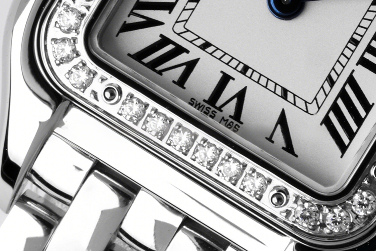 Cartier Panthère De Cartier 22mm White Dial in Steel with Diamond Bezel-fasswatch
