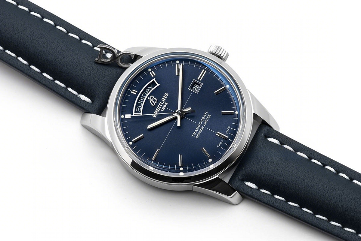Breitling Transoccean Day & Date ‘Edition Limitee’ Blue Dial in Steel on Leather Strap-fasswatch