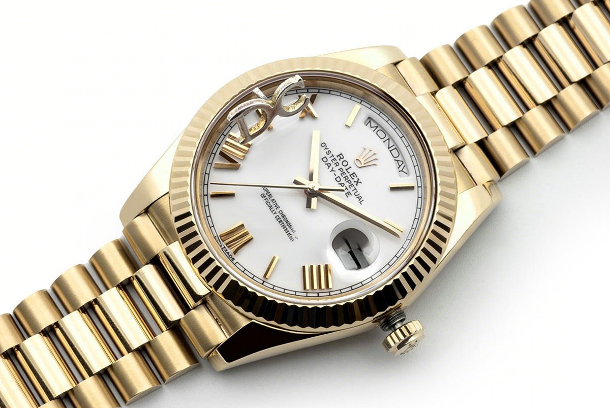 Rolex Day-Date 40 228238 White Dial in Yellow Gold-fasswatch