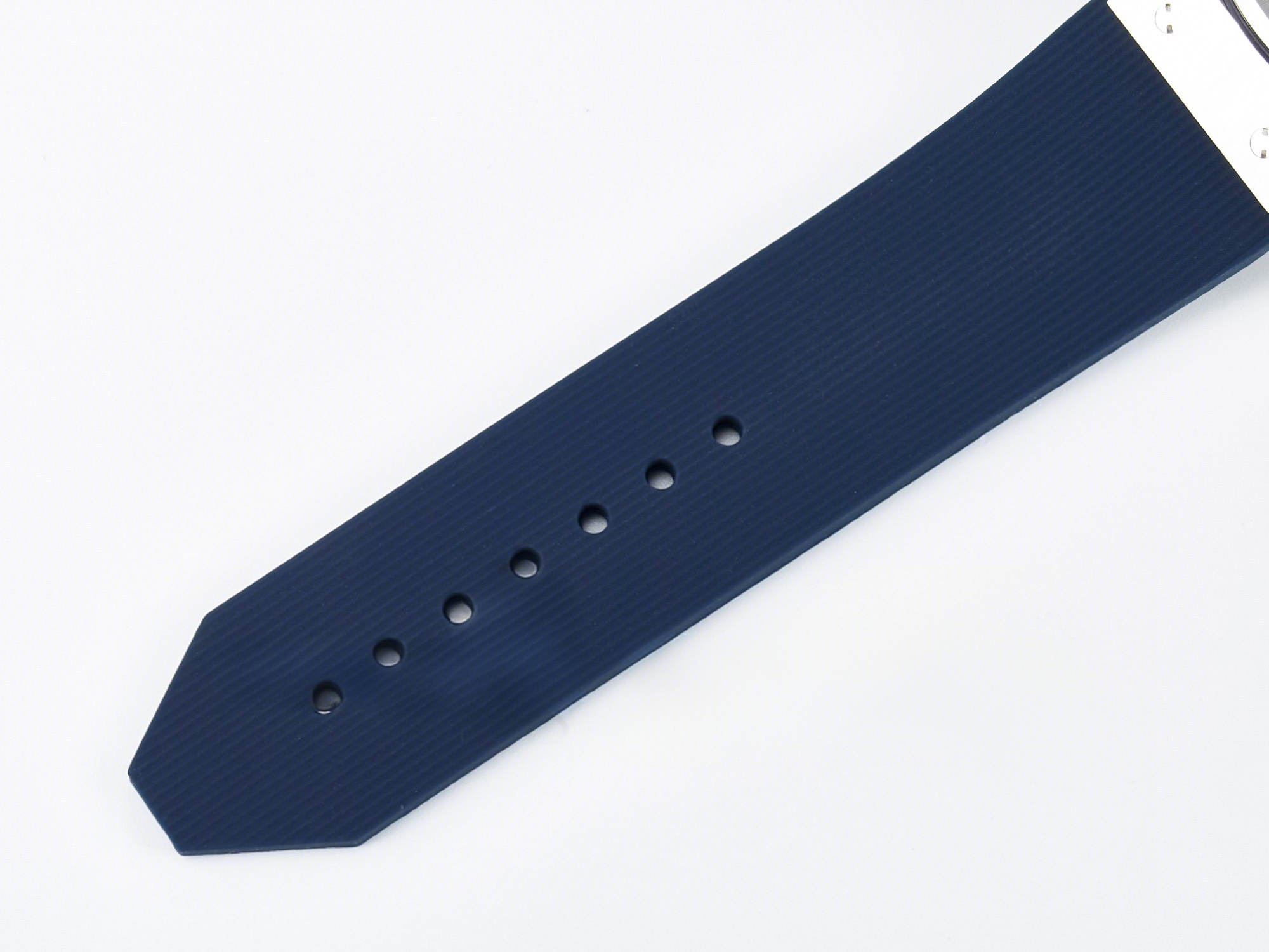 Hublot Classic Fusion Bang 42mm HBF 1:1 Best Edition Blue Dial on Blue Rubber Strap A2892-fasswatch