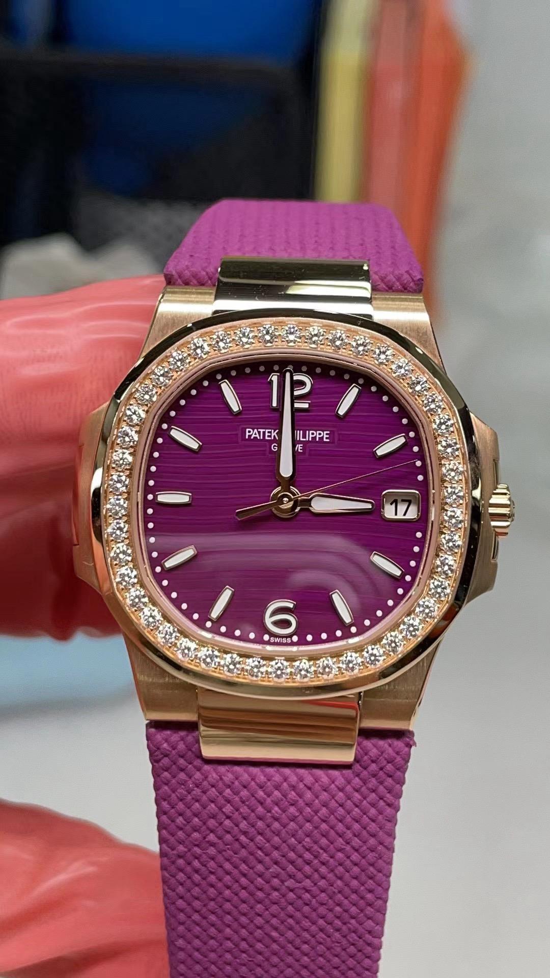 Patek Philippe Nautilus 32mm 7010/1R-013-fasswatch