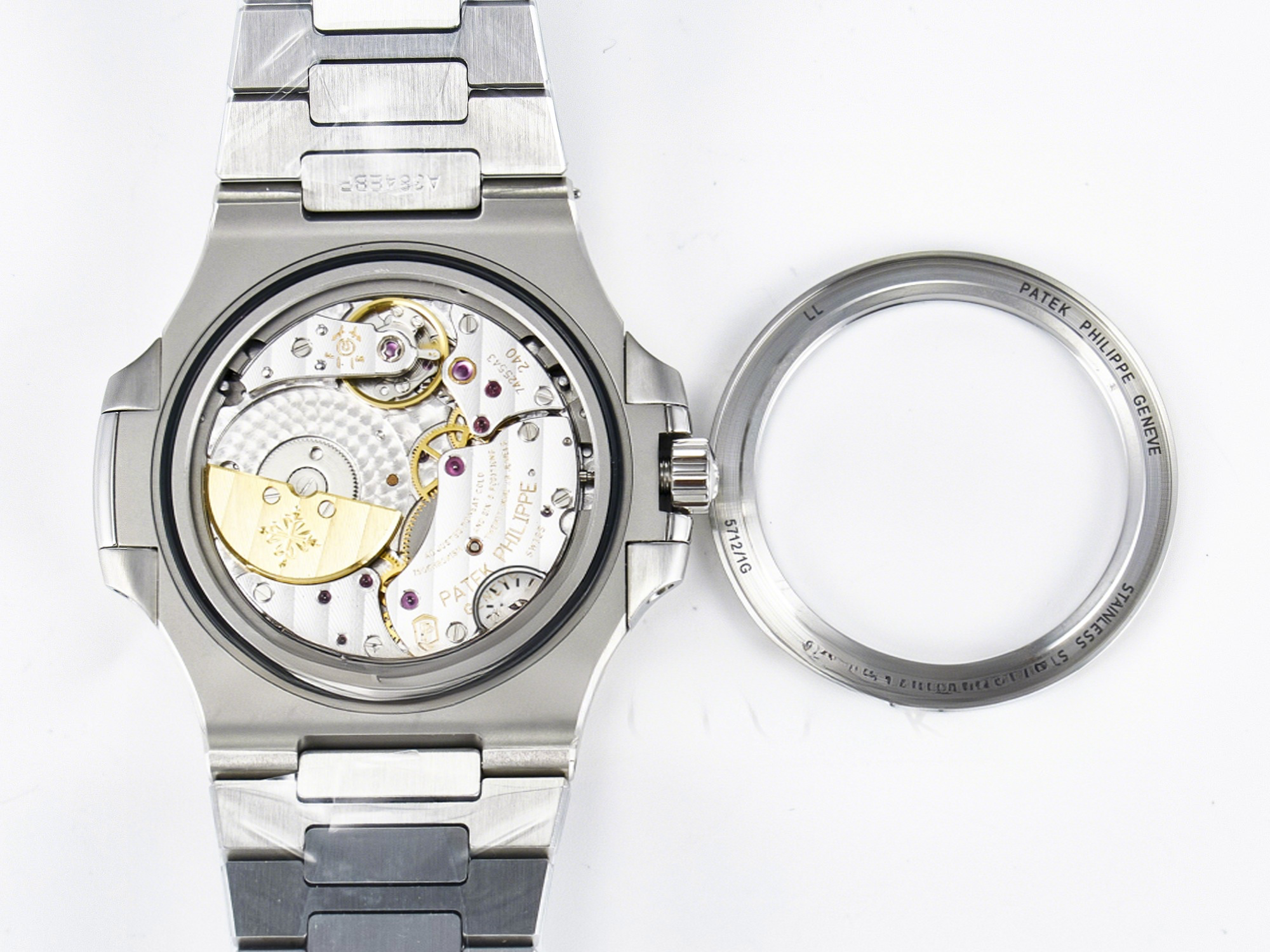 Patek Philippe Nautilus 5712 SS OMEF 1:1 Best Edition Blue Dial on SS Bracelet A240 Super Clone-fasswatch