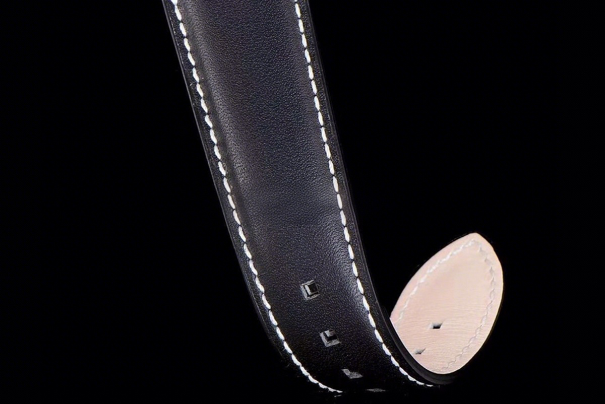 Patek Philippe Calatrava Pilot Travel Time 5524G Blue Dial in White Gold-fasswatch