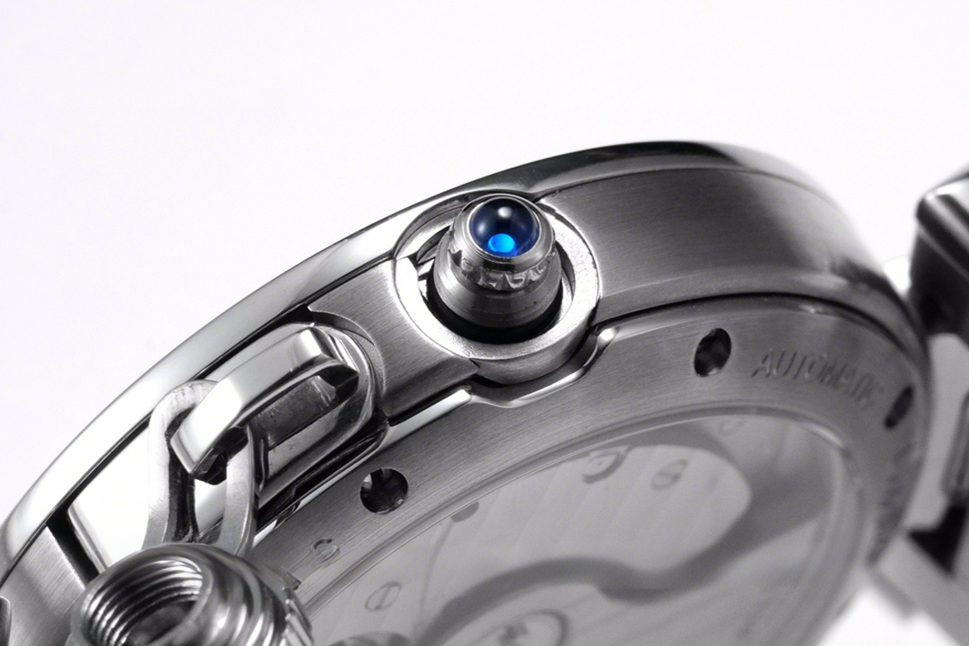 Cartier Pasha de Cartier 35mm in Bracelet-fasswatch