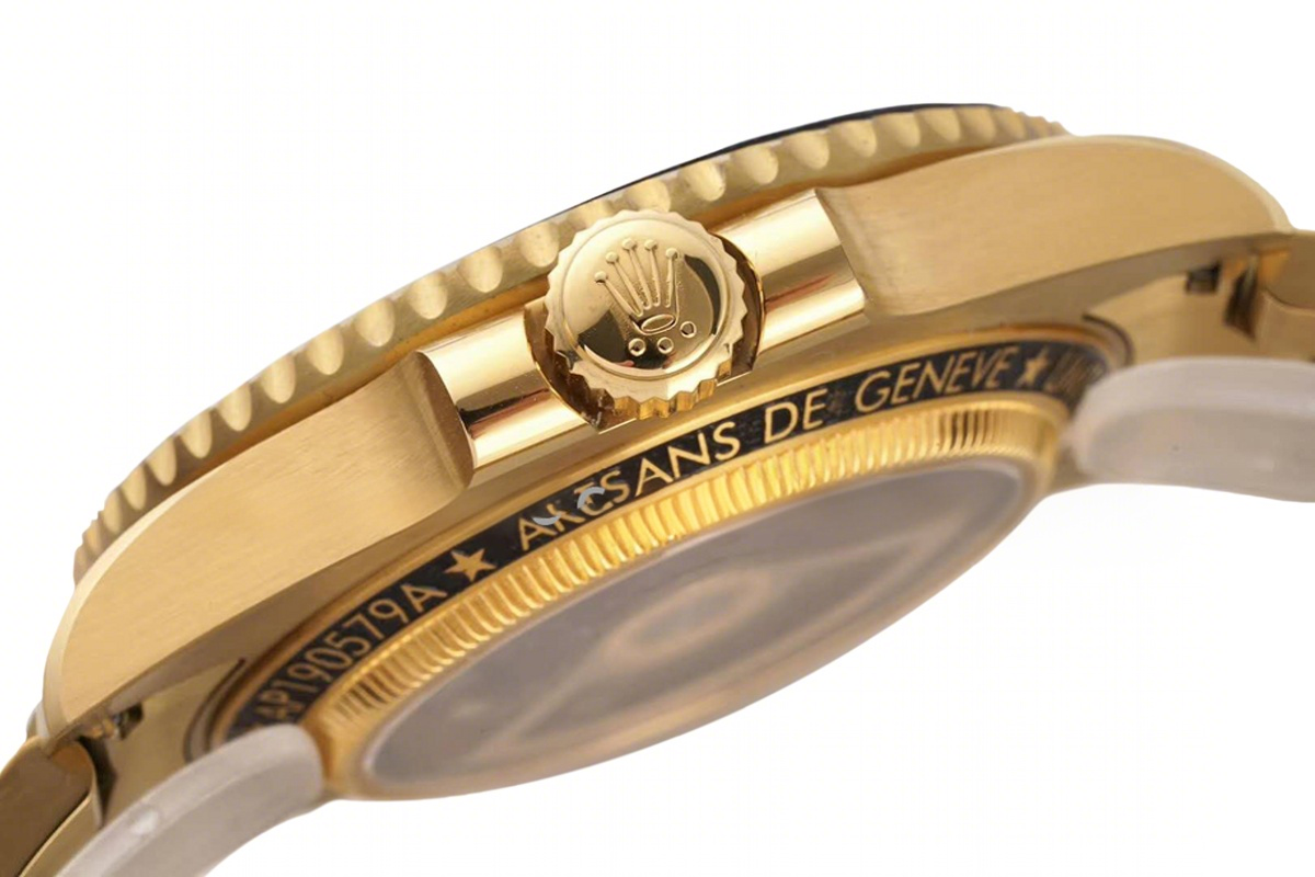 Rolex Andrea Pirlo Project 114060 Submariner in Yellow Gold-fasswatch