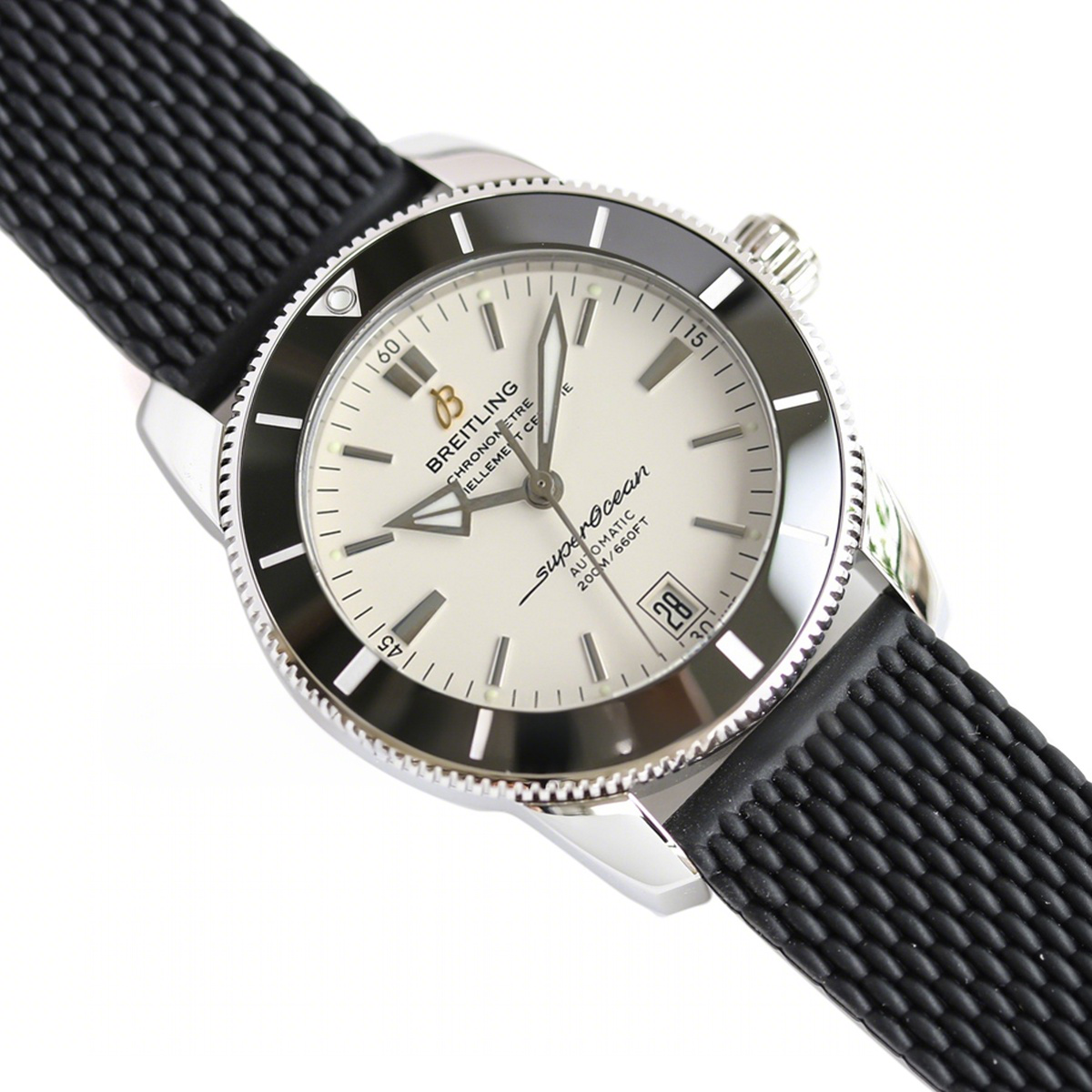 Breitling Superocean Heritage II B20 Automatic 42mm in White Dial on Black Bezel on Rubber Strap-fasswatch