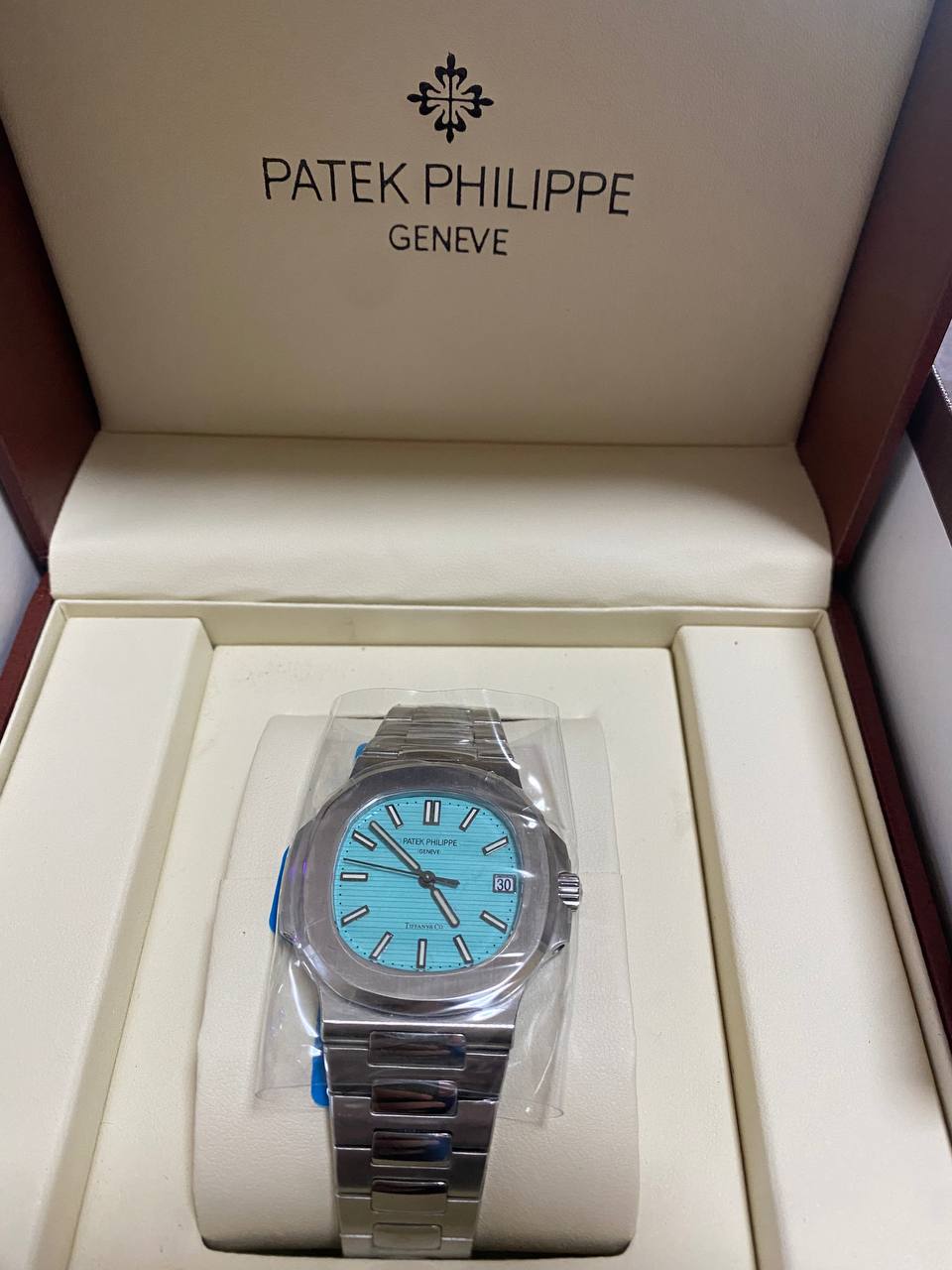 Patek Philippe Nautilus Tiffany Replica 5711 blue-fasswatch