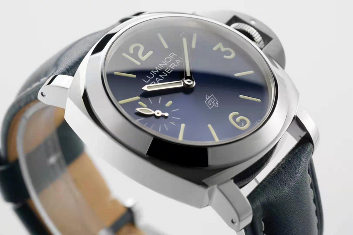 Panerai PAM1085 Luminor Blu Mare 44mm-fasswatch