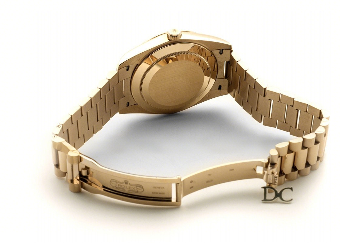 Rolex Day-Date 40 Yellow Gold Diamond Bezel 228398 Black Dial-fasswatch