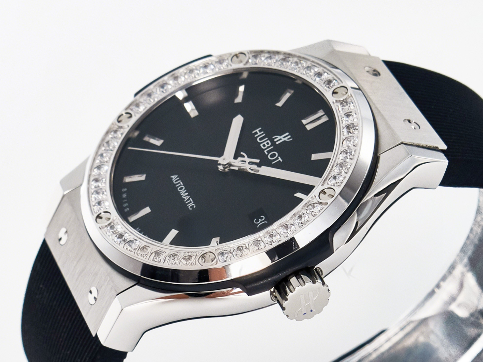 Hublot Classic Fusion Bang 42mm HBF 1:1 Best Edition Black Dial Diamonds Bezel on Black Rubber Strap A2892-fasswatch