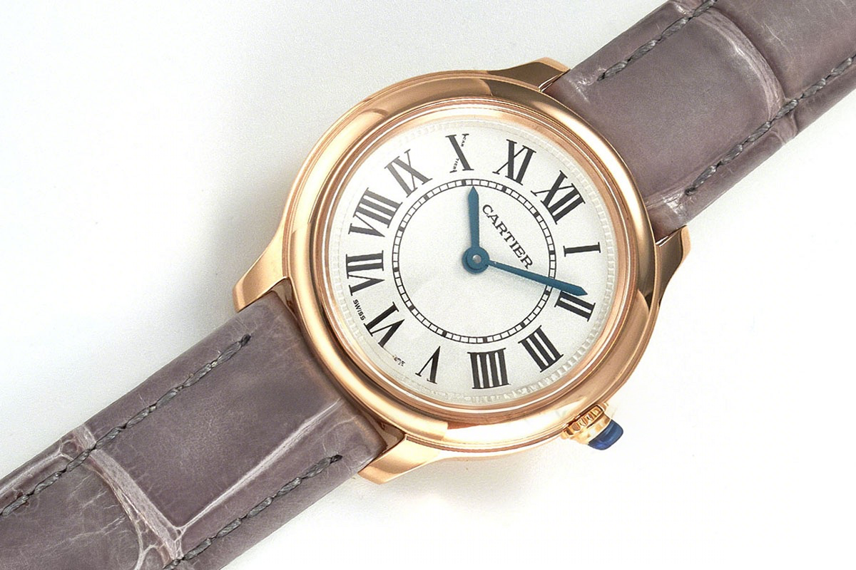 Cartier Ronde Must De Cartier 29mm White Dial in Rose Gold on Grey Leather Strap-fasswatch
