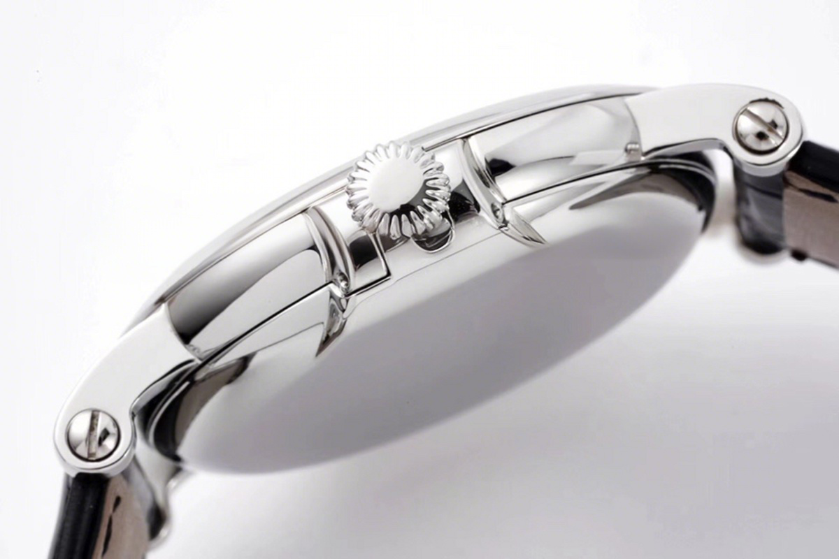 Patek Philippe Calatrava 5153 White Dial in White Gold-fasswatch